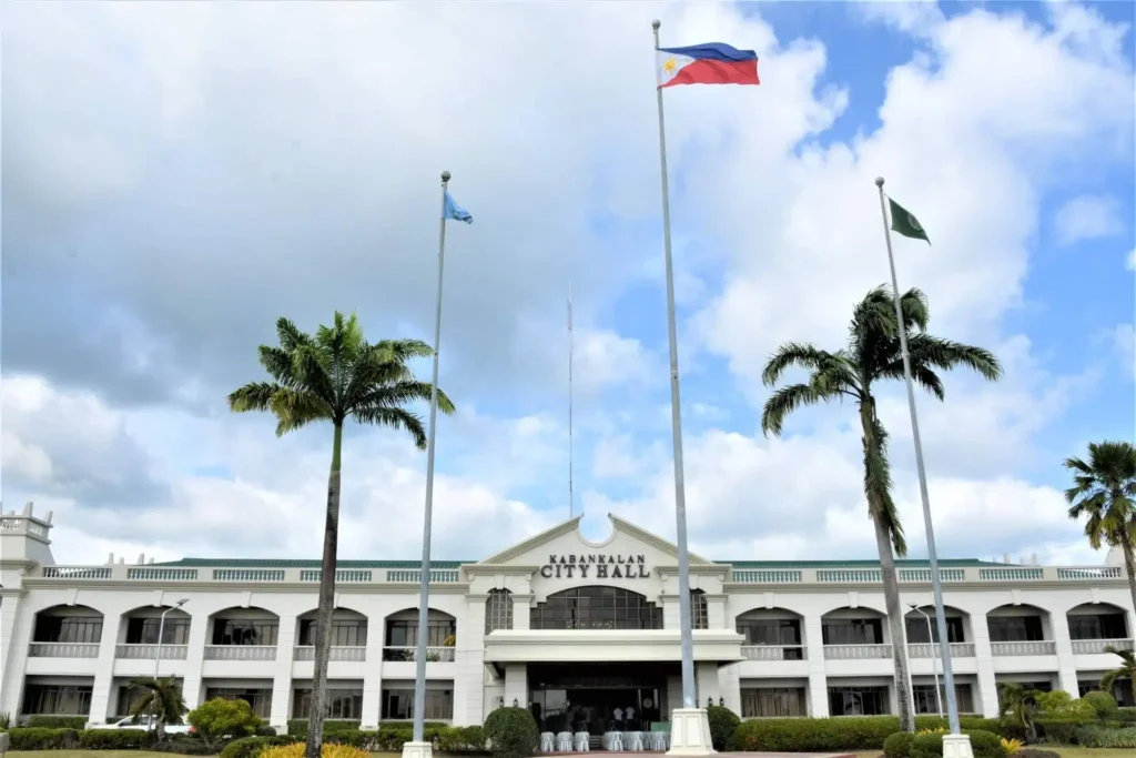 Architectural design of Kabankalan City Hall with green roof and large windows